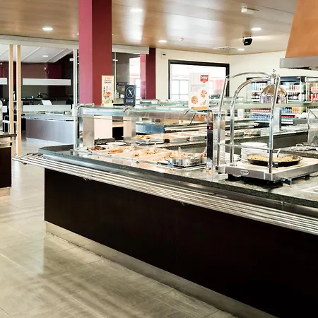 As Hotel Monreal del Campo