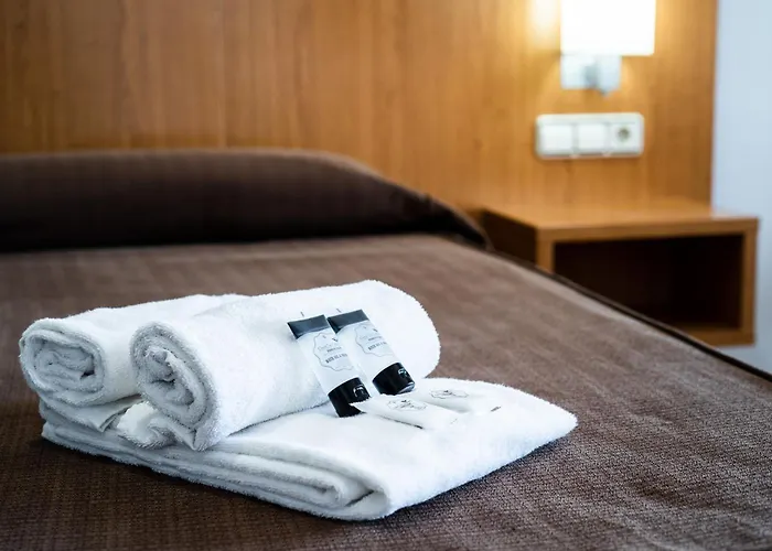 阿斯蒙雷亚尔坎波酒店 蒙雷阿尔-德尔坎波